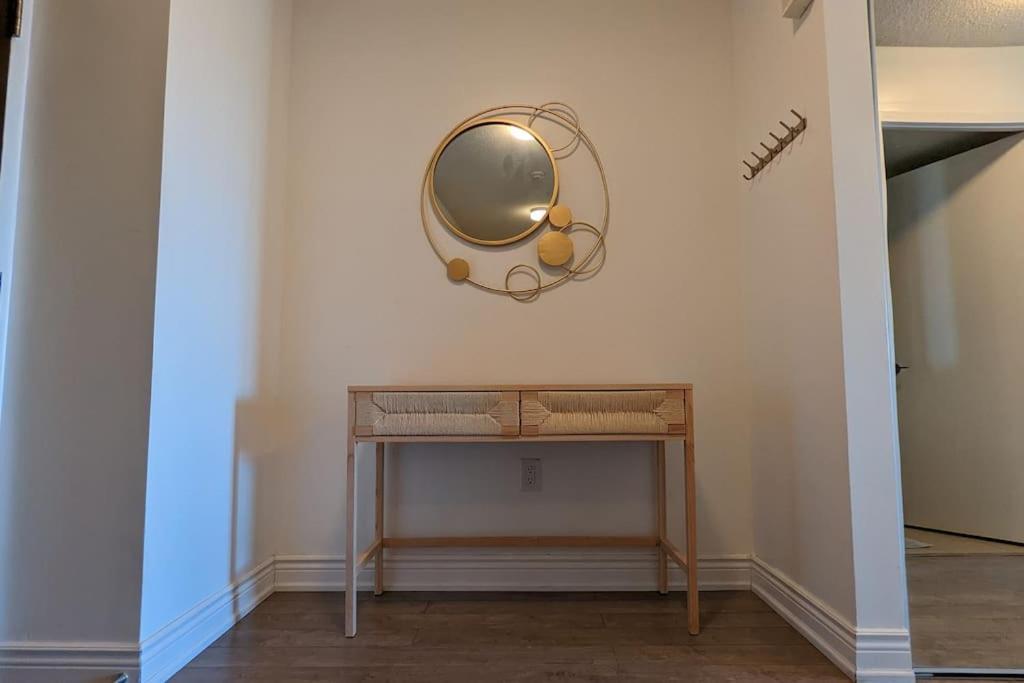 Lovely 2 Bed In Downtown *