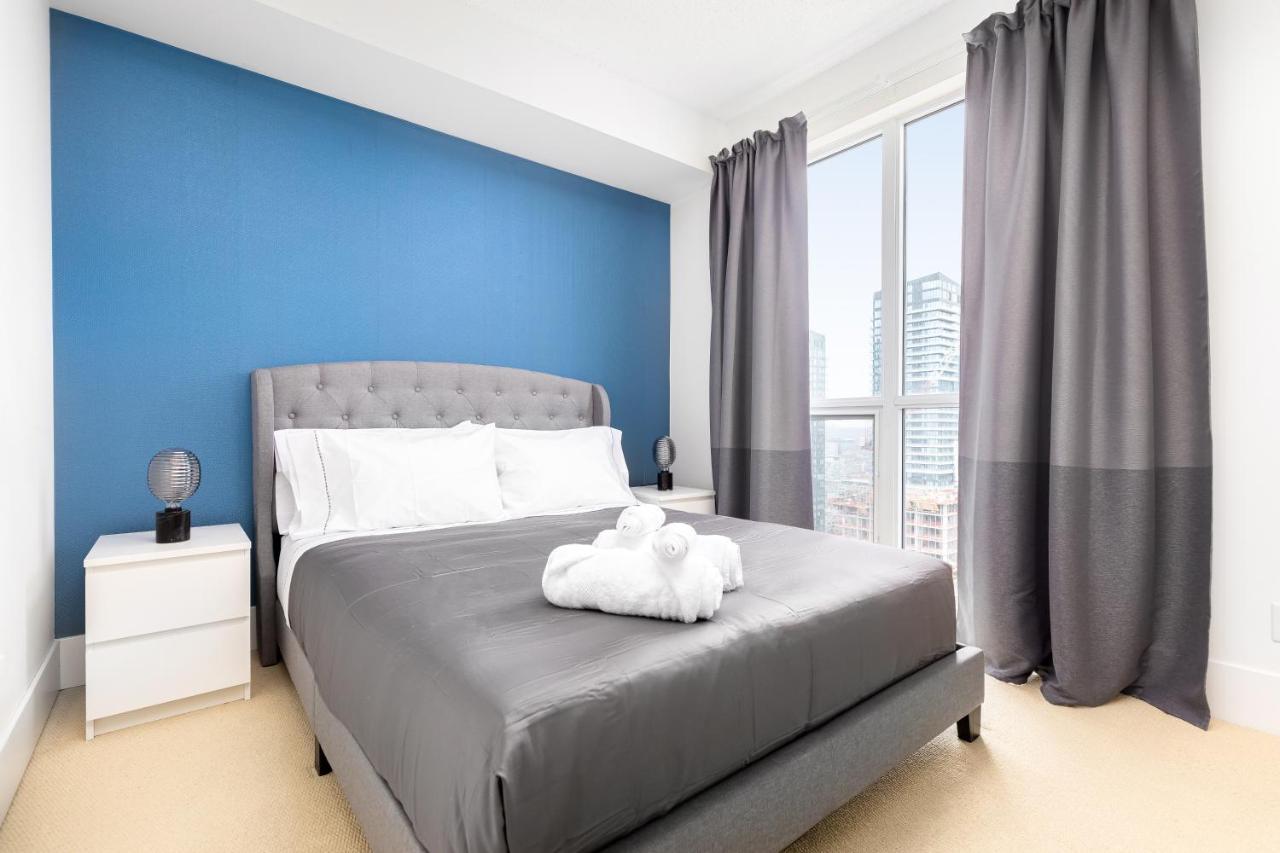 Apartment Beautiful Skyline View Downtown *