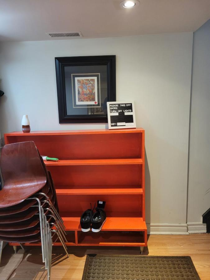 2 Queen Bedroom Upper Beaches * Toronto
