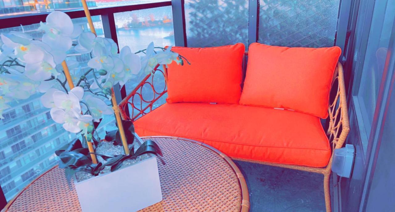 Luxury 2 Bedroom Apartment Toronto