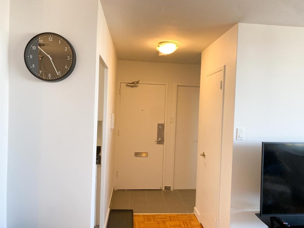 Stylish 1 Bedroom In *