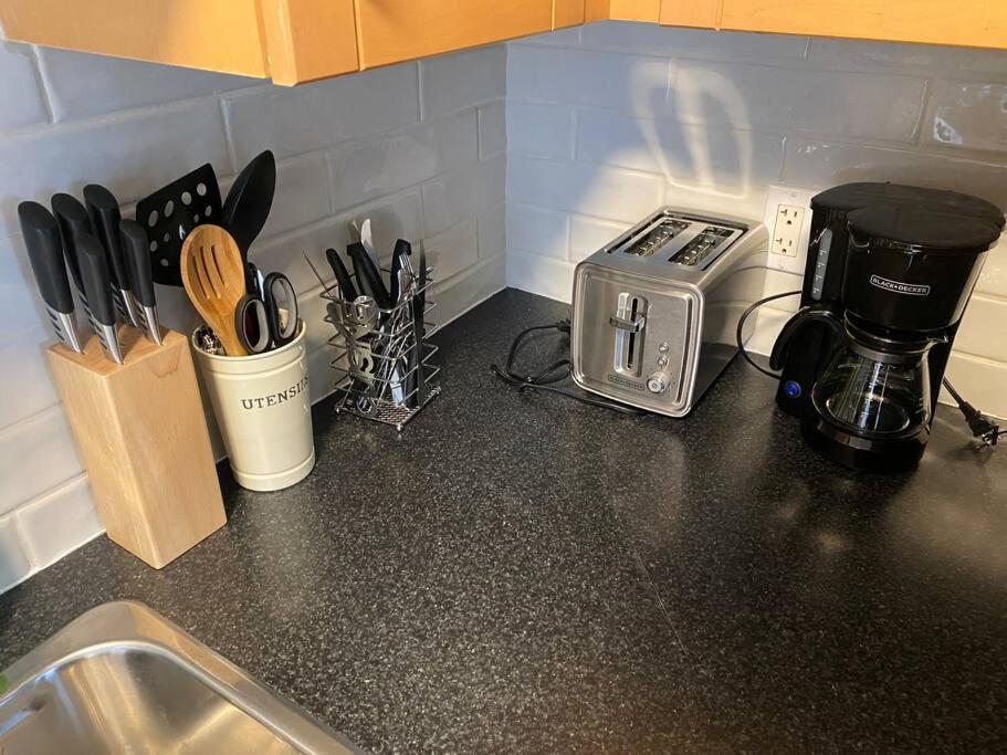 Apartment Very Cozy 1br Townhome By Lakeshore!