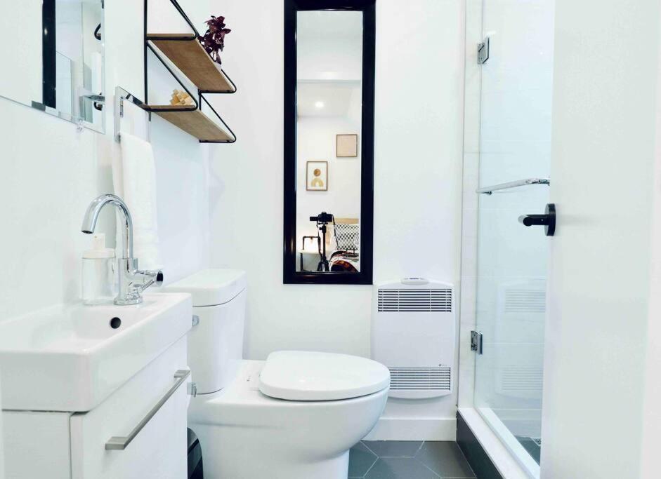 Apartment Cozy 1 Bedroom Laneway House Downtown Eastside *