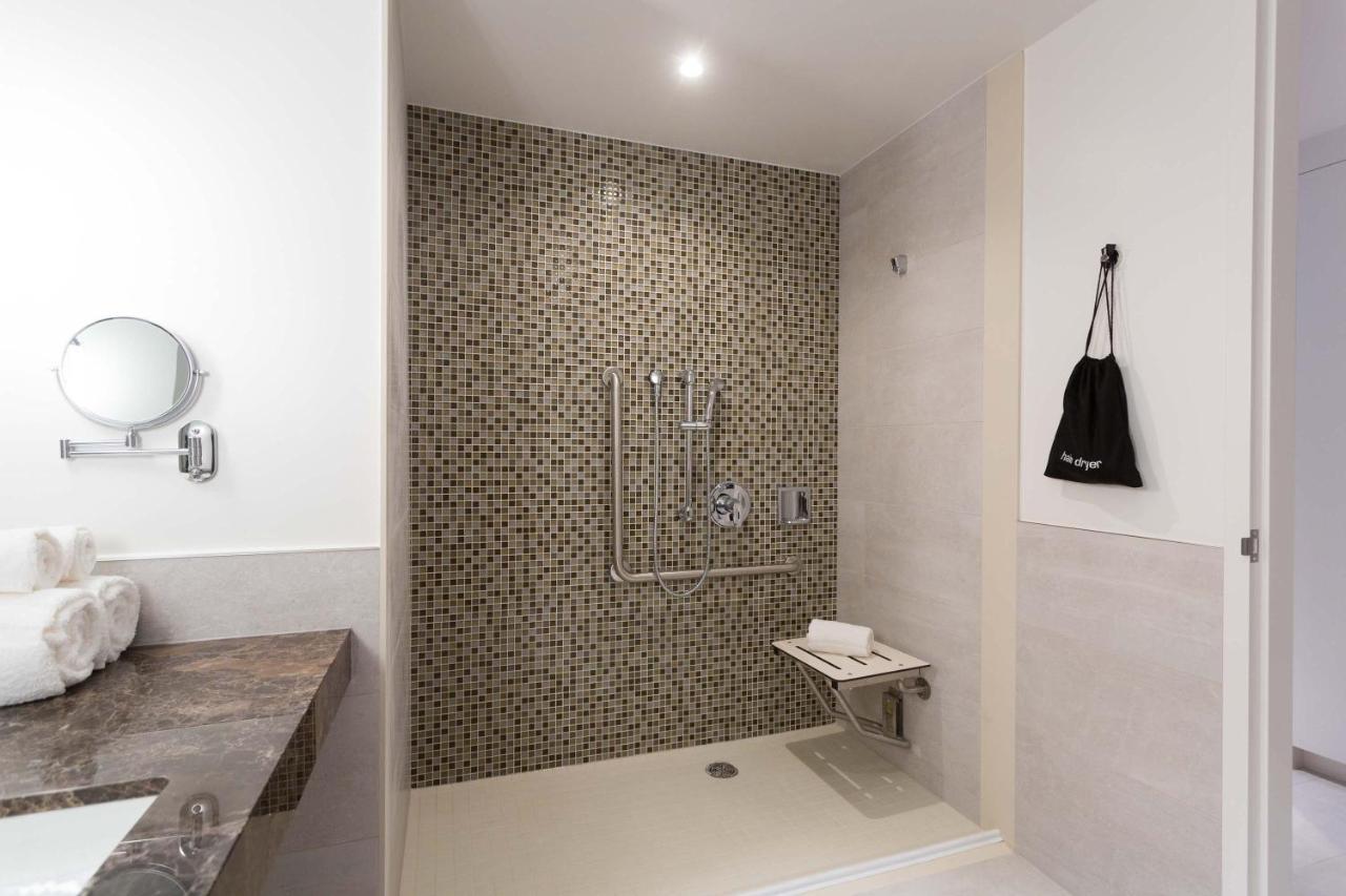 Hotel Sutton Place 4*