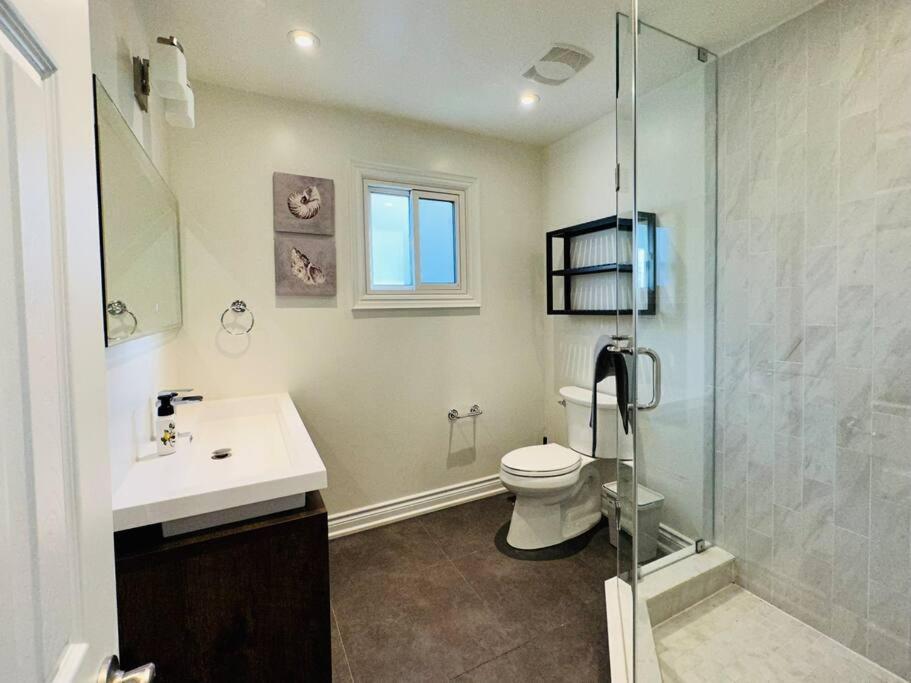 Elegant New Reno Sweet * Toronto