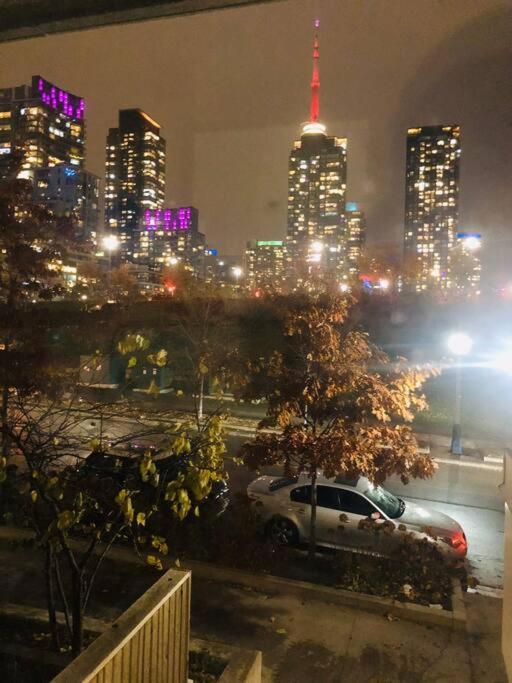 Chic 2 Bedroom 2.5 Bath Downtown Apartment