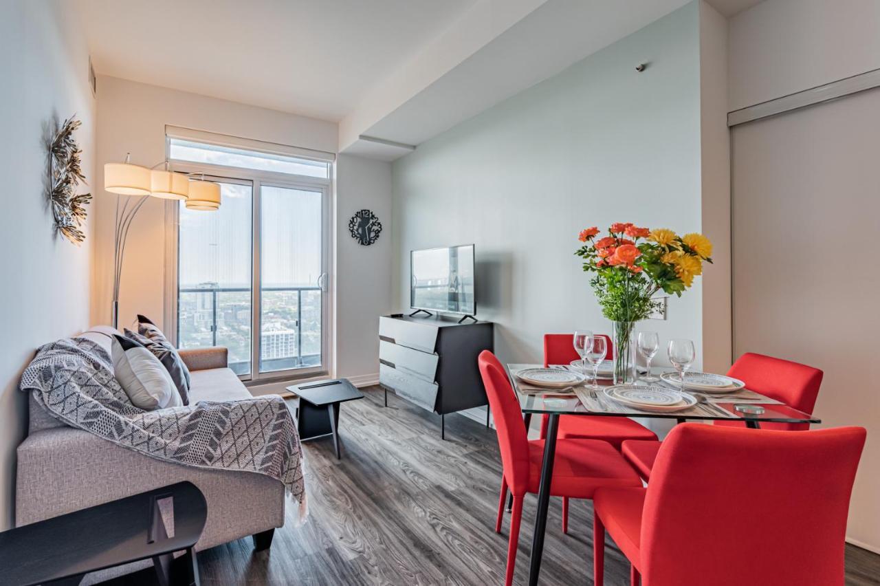 Luxury 2 Bedroom High Floor Close To Eaton Center Guest house *