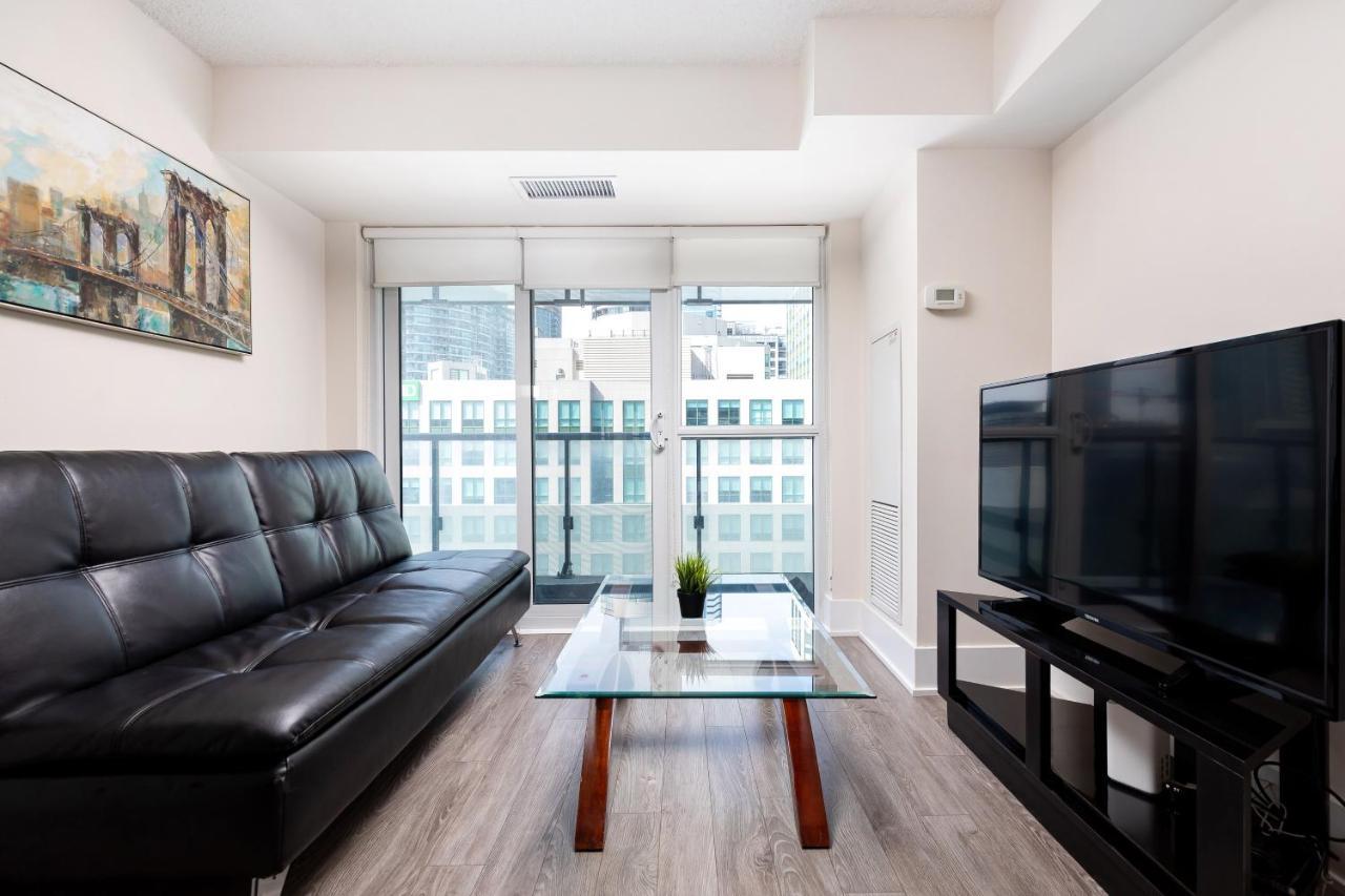 Across From The Cn Tower, Metro Convention Centre And Rogers Centre In Downtown Core *