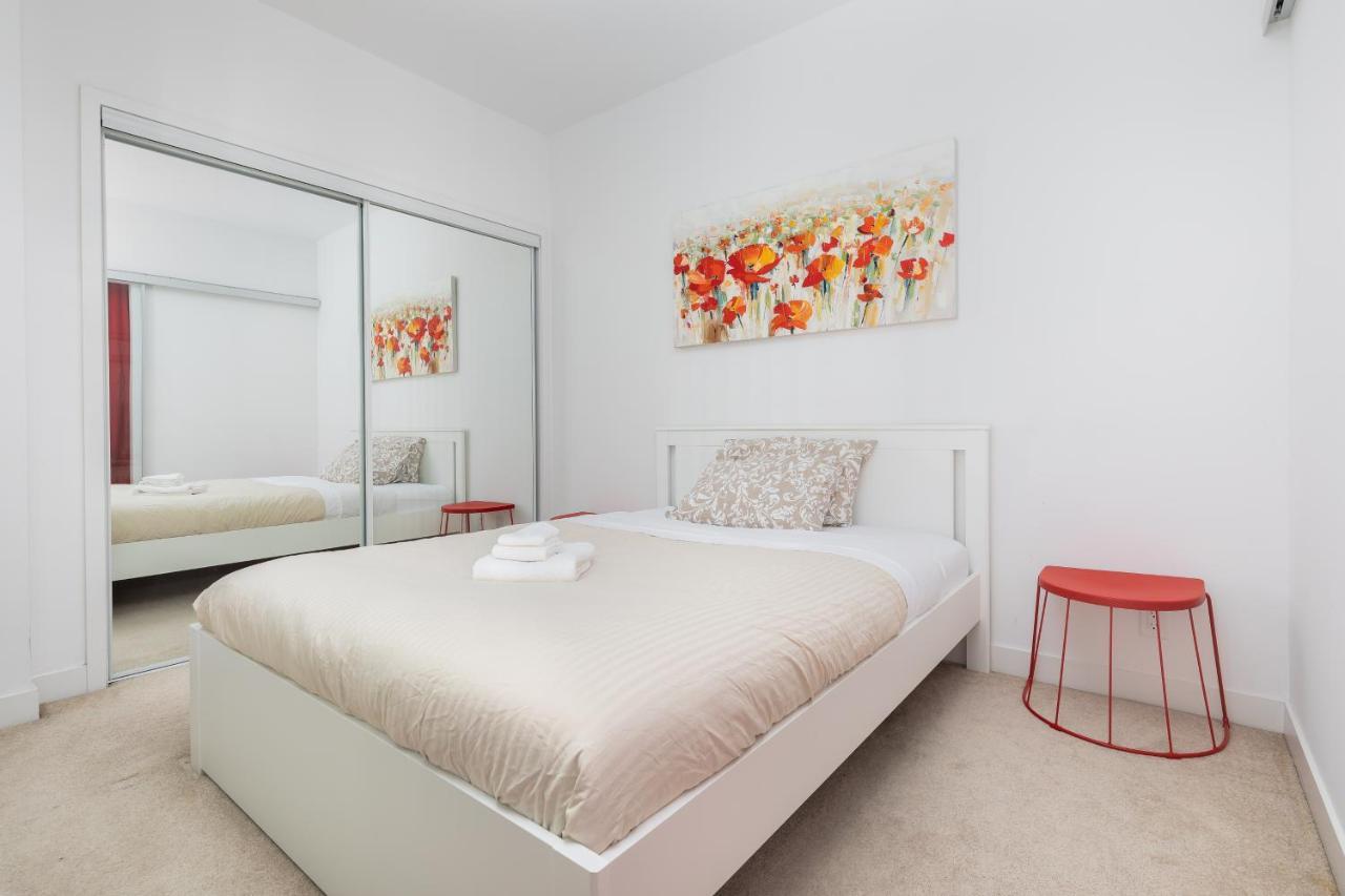 Centrally Located In The Heart Of Downtown Apartment Toronto