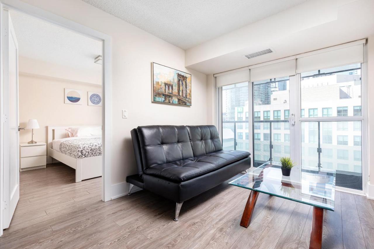 Centrally Located In The Heart Of Downtown Apartment Toronto