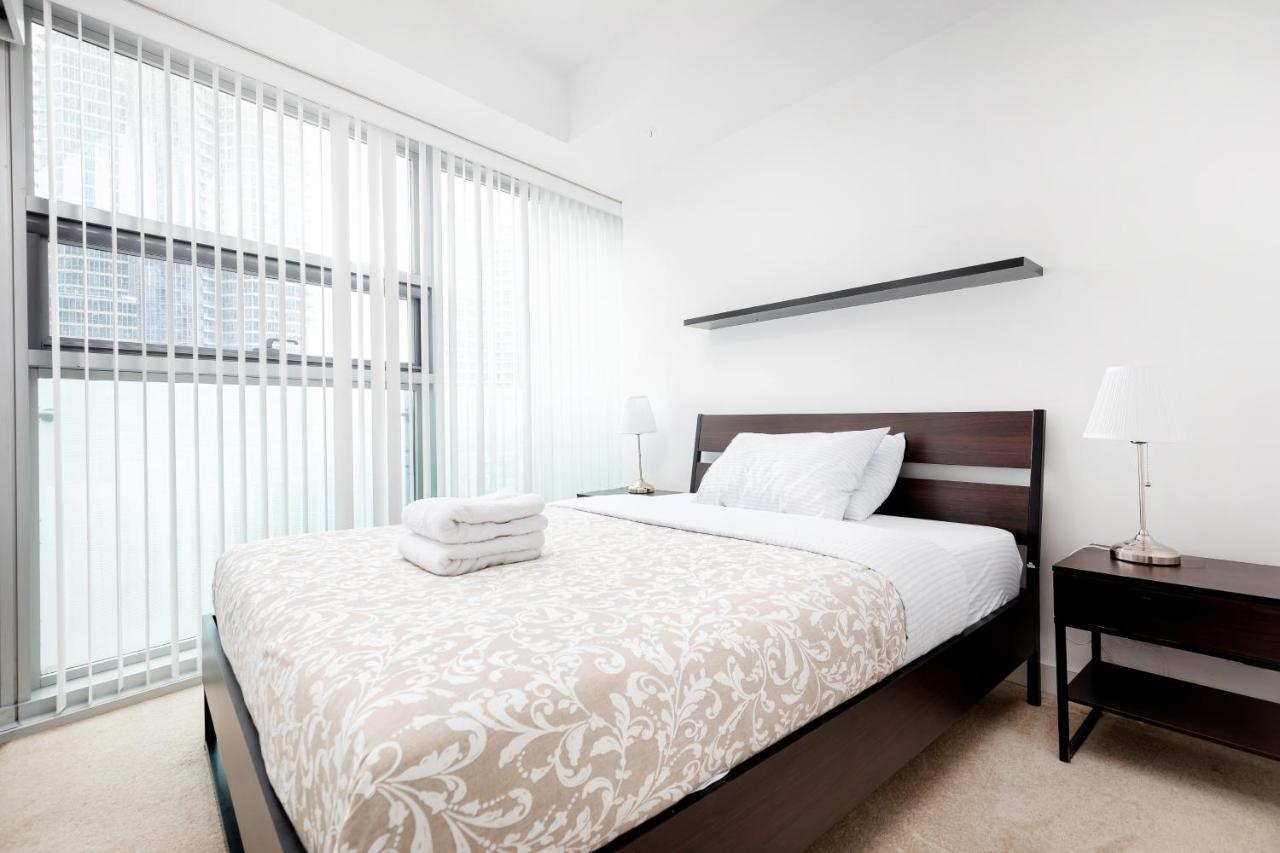 Centrally Located In The Heart Of Downtown Apartment *