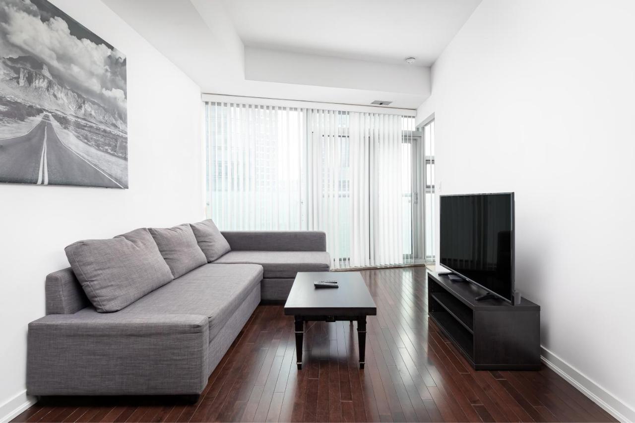 Centrally Located In The Heart Of Downtown Apartment Toronto