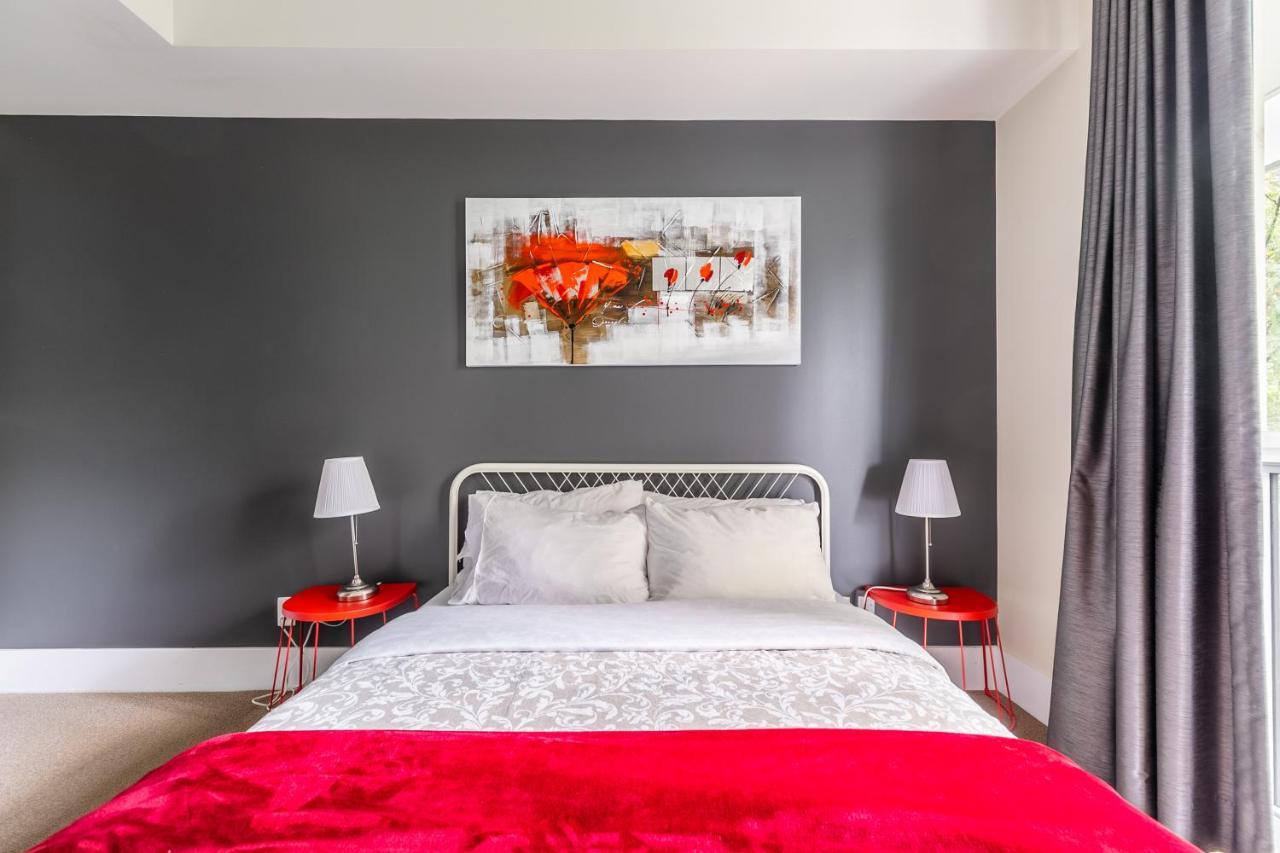 Apartment Centrally Located In The Heart Of Downtown