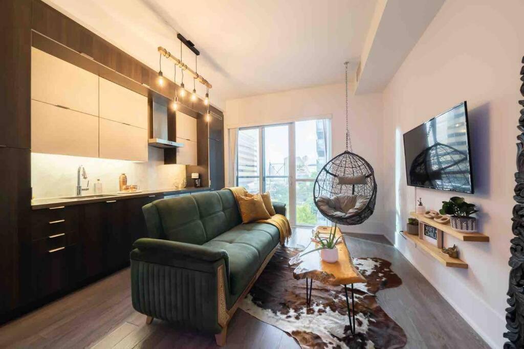 Luxury Boho Loft In The Heart Of The Downtown Core * Toronto