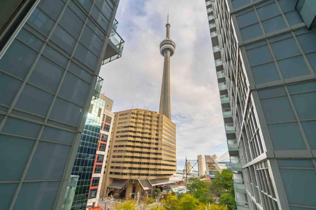 Apartment Luxury Boho Loft In The Heart Of The Downtown Core