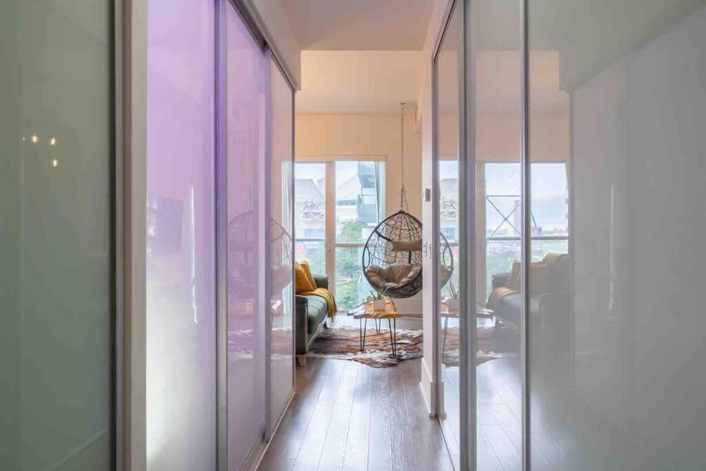 Luxury Boho Loft In The Heart Of The Downtown Core *