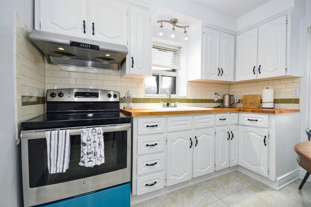 Holiday home Cheerful 3bdm With Free Parking On Premises