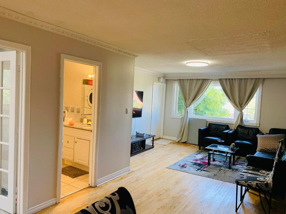 Full Privacy House With Free Parkings Toronto
