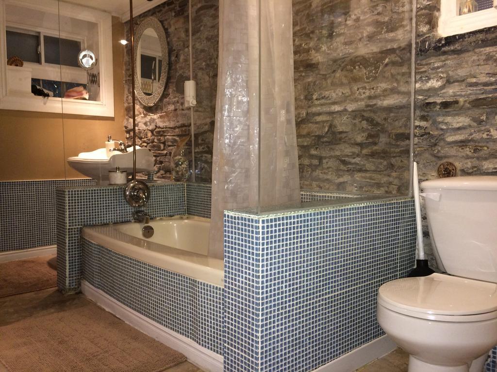 Mcgill Bed & Breakfast Toronto