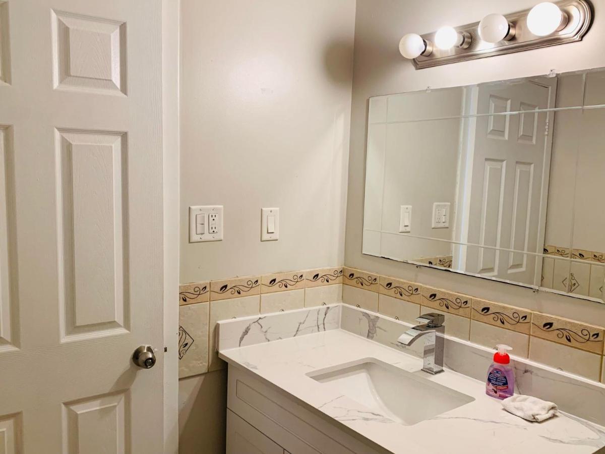 Full Privacy House With Free Parkings