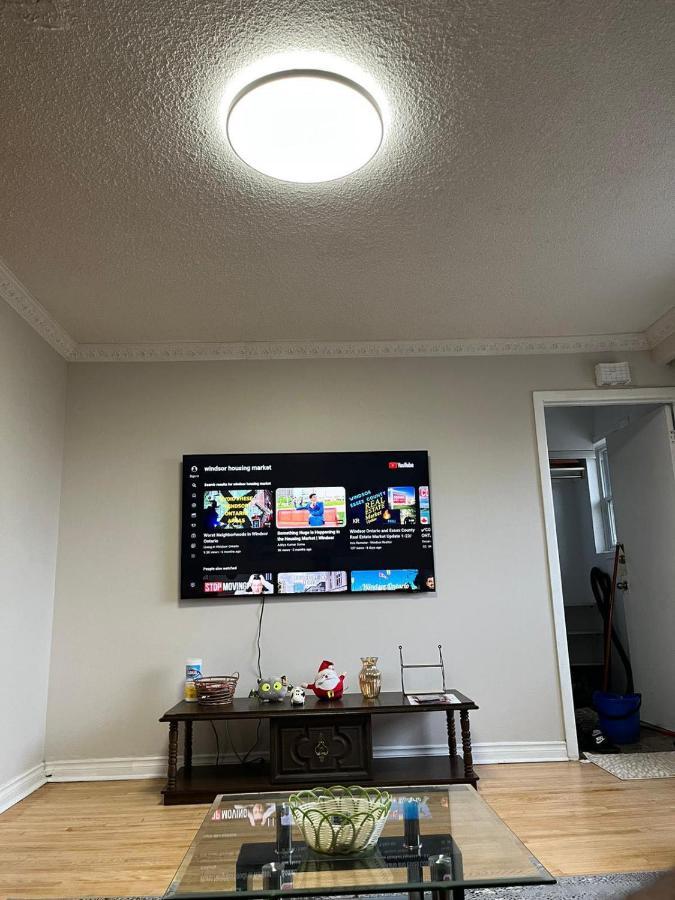 Full Privacy House With Free Parkings *