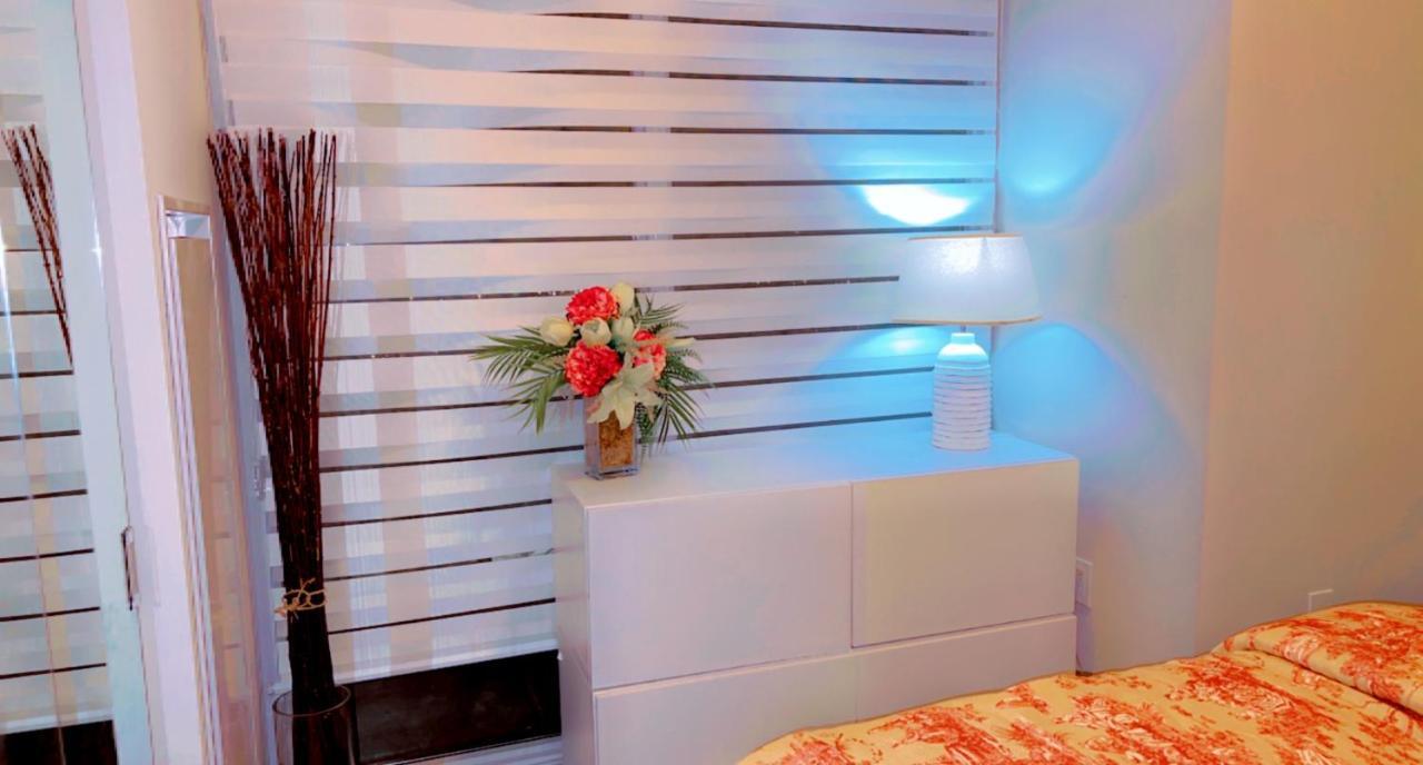 Luxury 2 Bedroom Apartment *