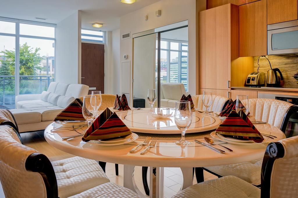 Hydewest - Iceboat Terrace Furnished Holiday home Toronto