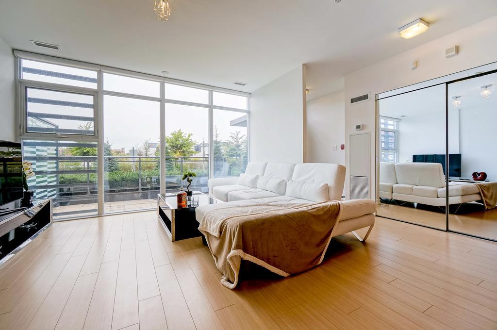 Hydewest - Iceboat Terrace Furnished Toronto