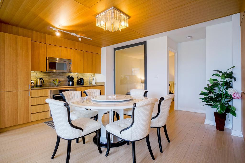 Hydewest - Iceboat Terrace Furnished * Toronto
