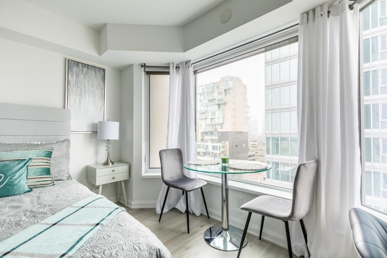 Marvelous Yorkville Apartment *