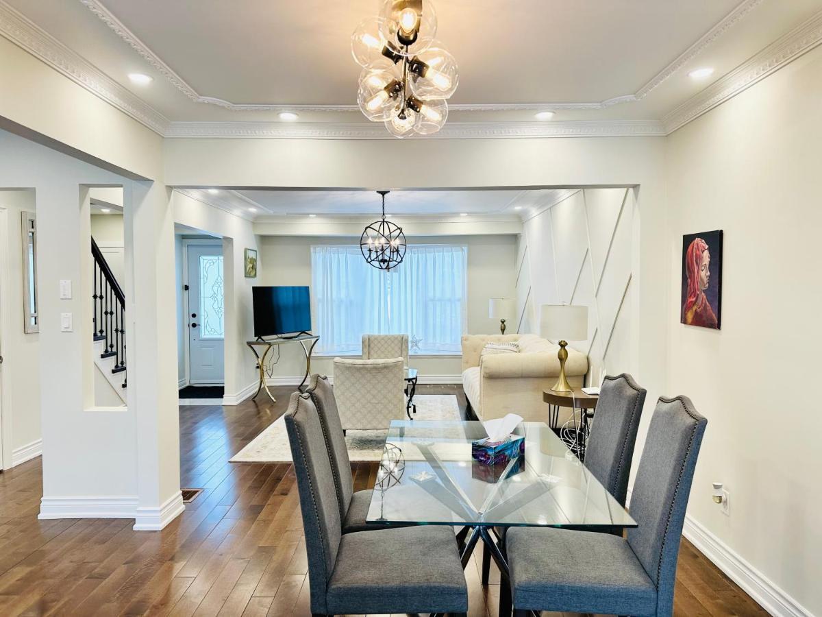 Villa Elegant New Reno Sweet Toronto