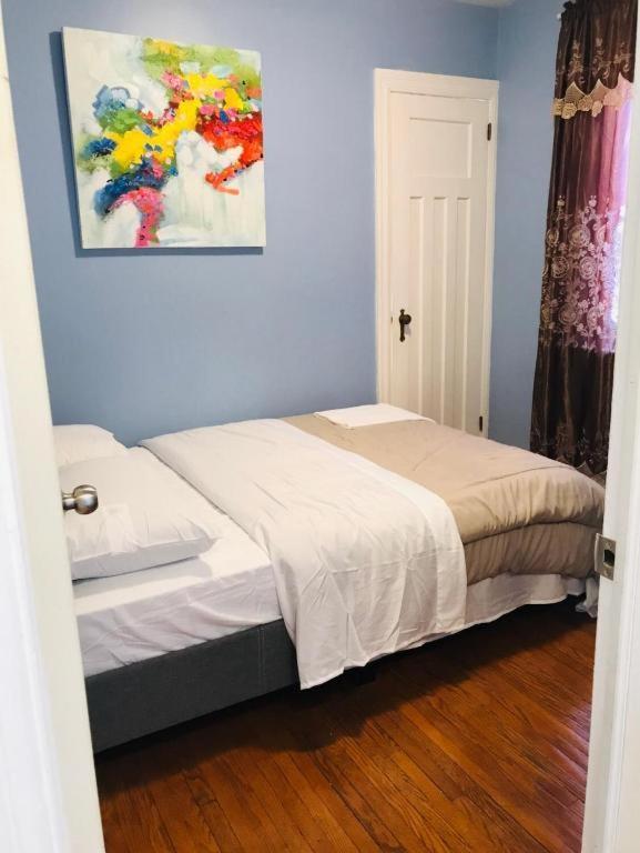Luxury Iv East York Space Share Canada Homestay *