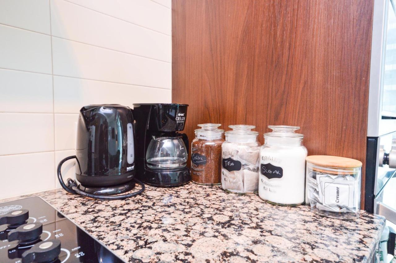 Downtown Near Cn Tower, Mtcc, Rogers Center , Union Station Apartment *