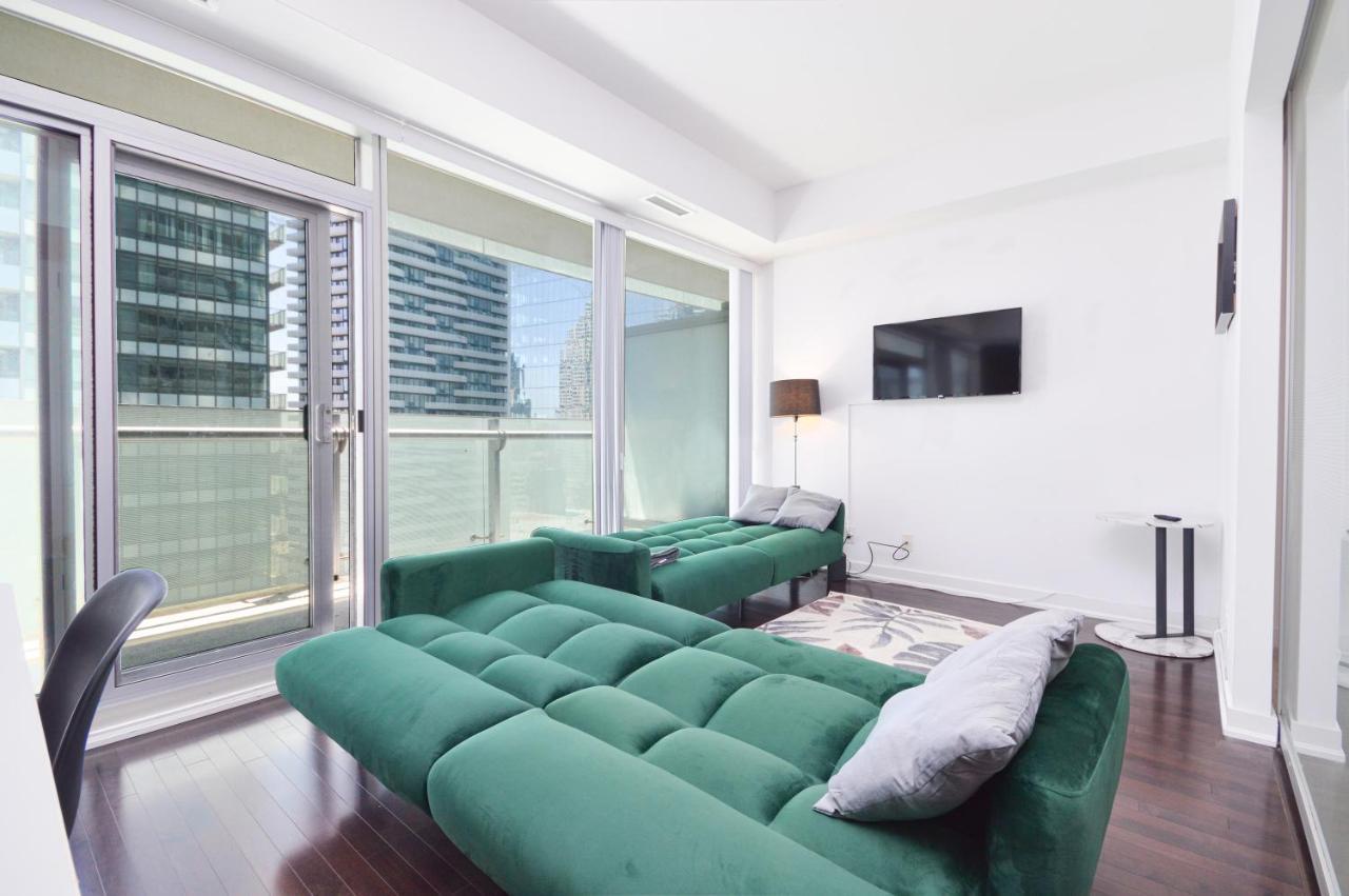 Apartment Downtown Near Cn Tower, Mtcc, Rogers Center , Union Station Toronto