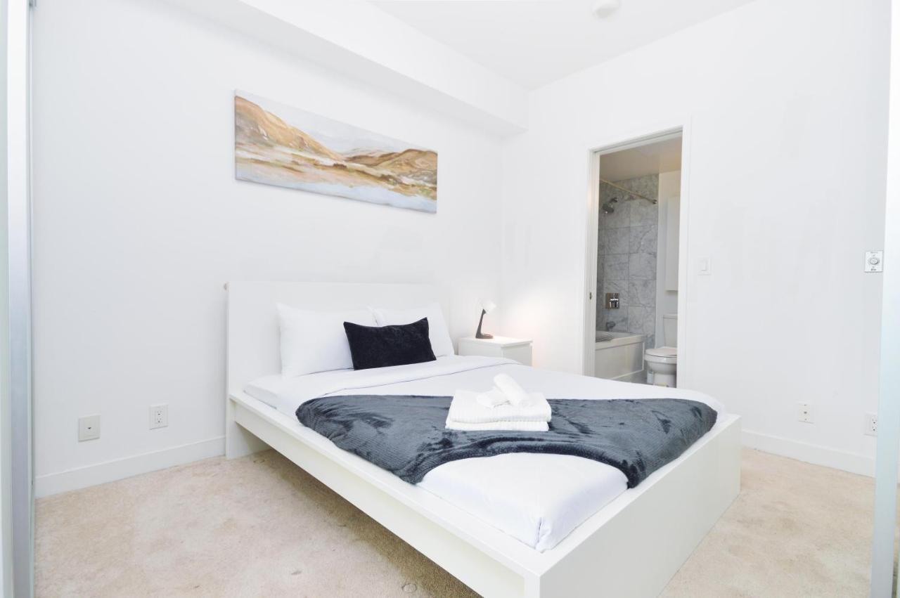 Downtown Near Cn Tower, Mtcc, Rogers Center , Union Station Apartment Toronto