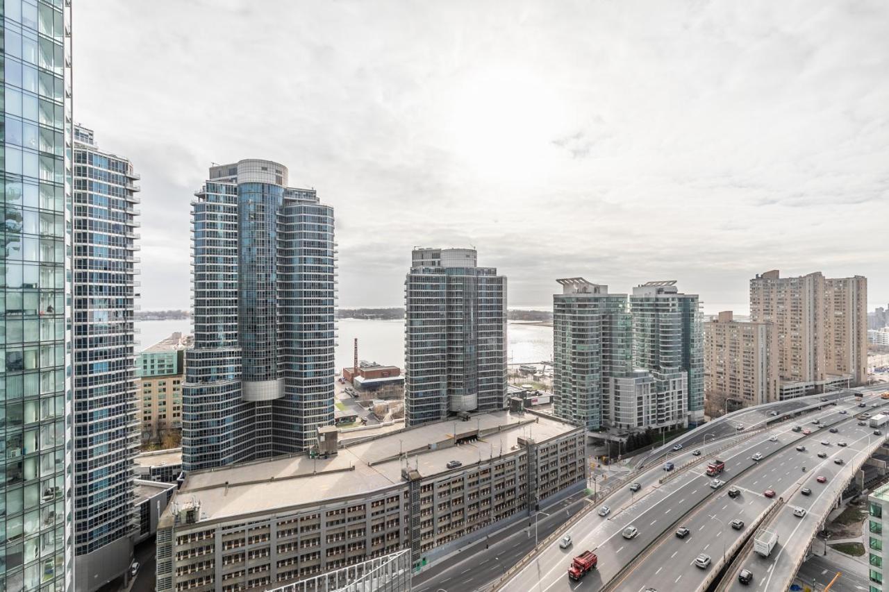 Marvelous In The Heart Of Toronto