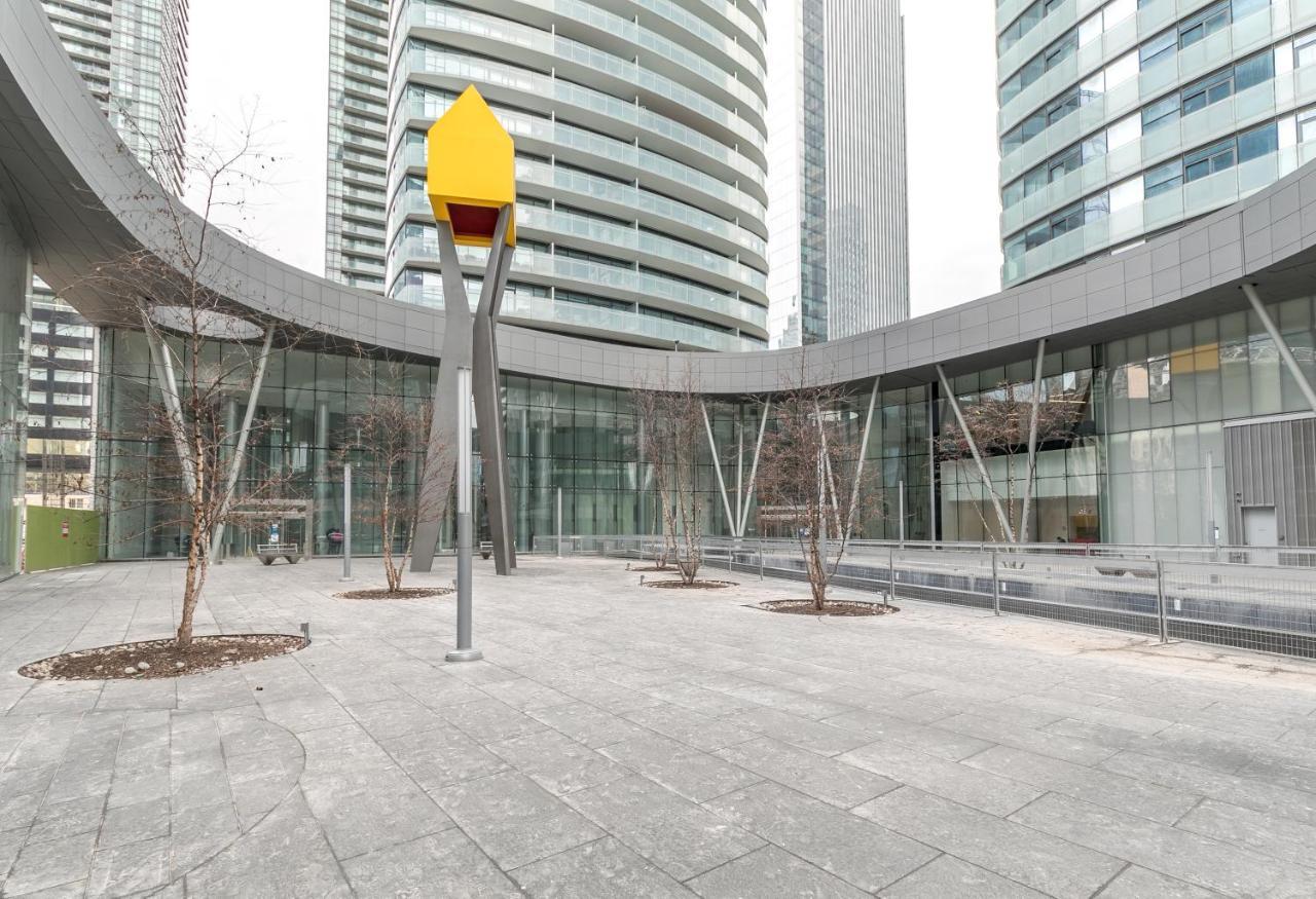 Apartment Marvelous In The Heart Of Toronto