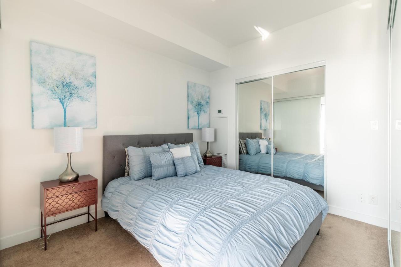Apartment Marvelous In The Heart Of Toronto