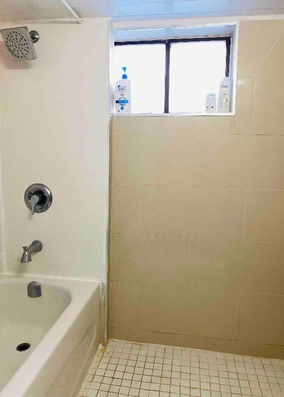 Luxury Iv East York Space Share Canada
