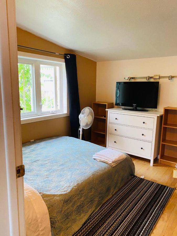 Luxury Iv East York Space Share Canada