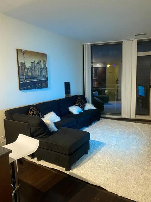 Cozy 2 Bedroom Free Parking Downtown 1min Scotiabank Arena Tff Cn Tower Rogers Centre Union Station * Toronto