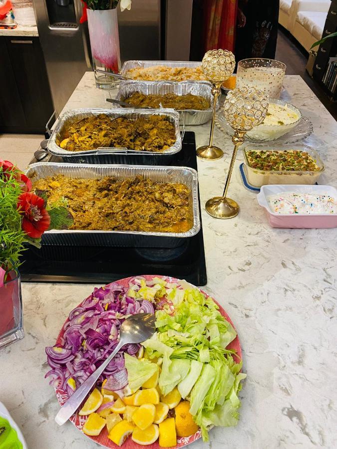 Luxury Iv East York Space Share Canada