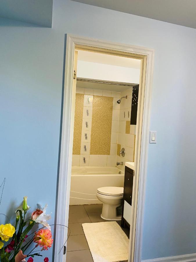 Luxury Iv East York Space Share Canada Homestay Toronto