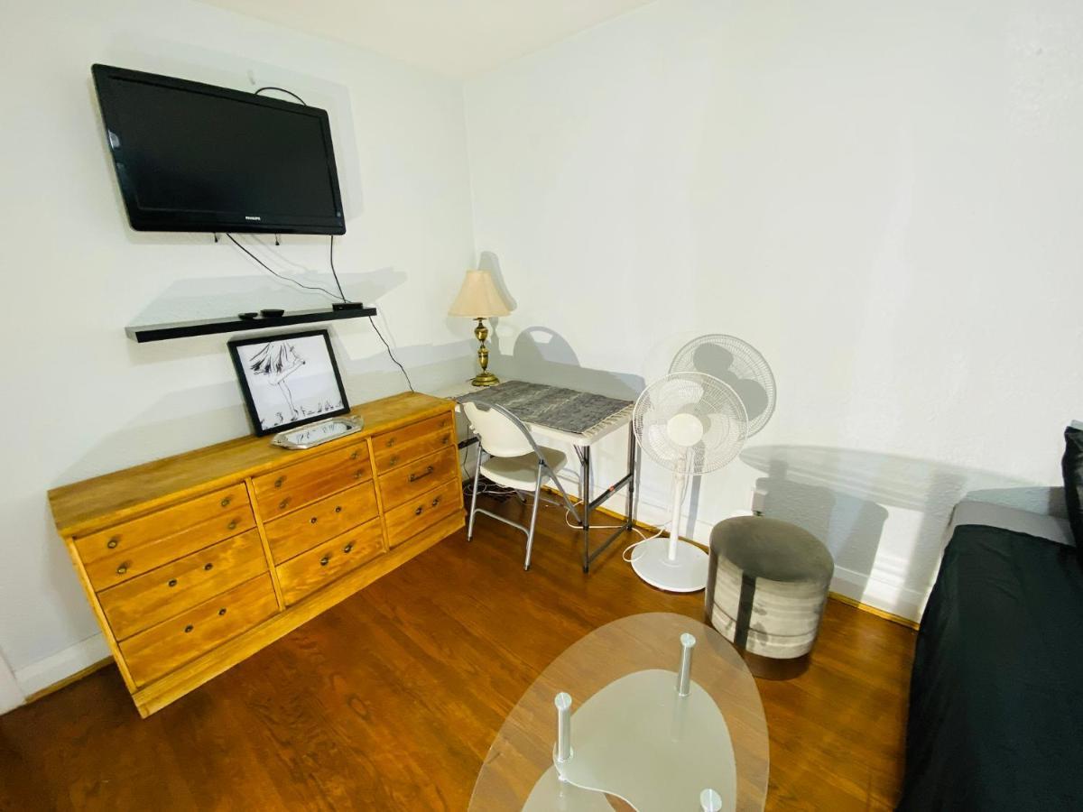 Luxury Iv East York Space Share Canada *