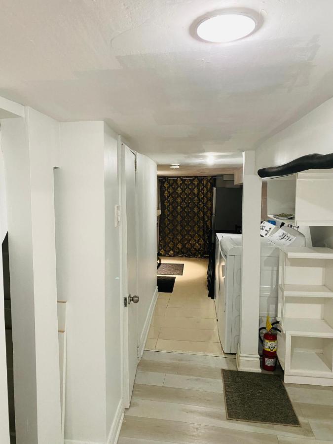 Luxury Iv East York Space Share Canada * Toronto
