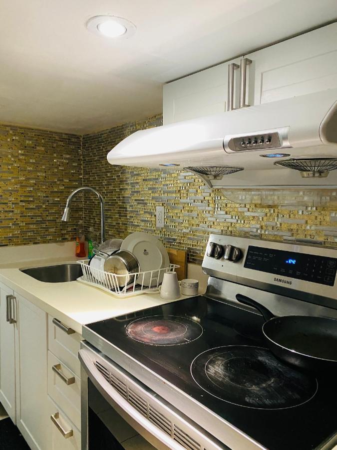 Luxury Iv East York Space Share Canada Toronto