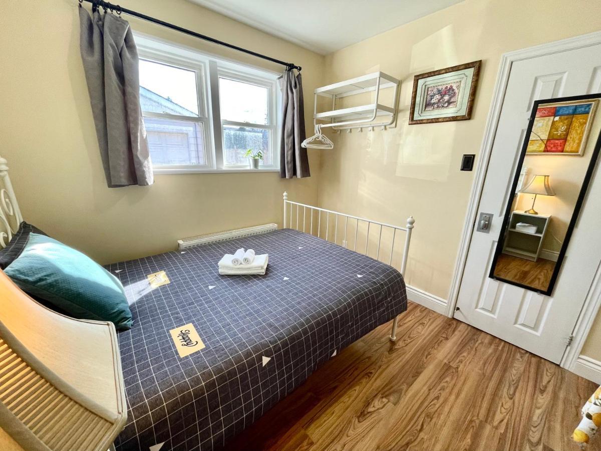 Perfect Home-private Washrooms,free Parking,high Speed Net