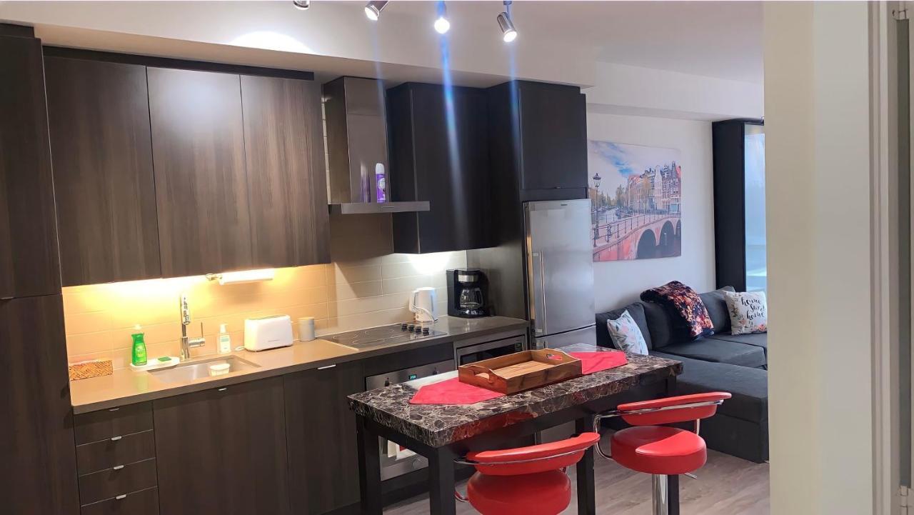 Apartment Executive 2 Beds With Lakeview Cn Tower Rogers Centre Toronto Island Entertainment District Toronto
