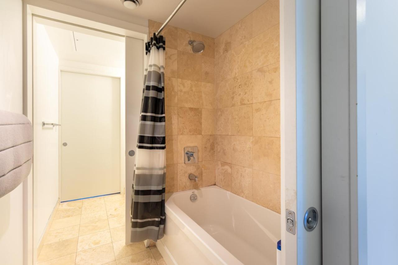 Exclusive Downtown 2bed Suites Toronto