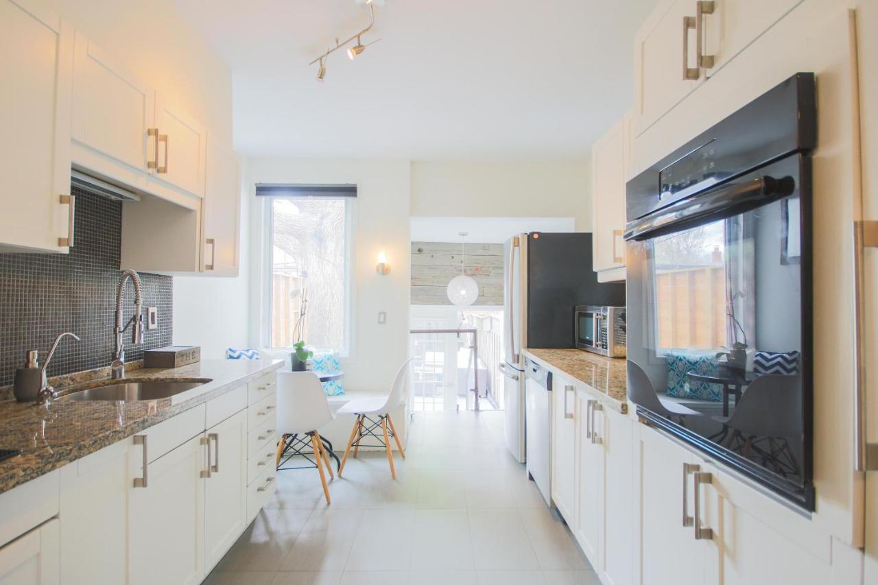 Apartment Comfy And Cozy Leslieville Toronto